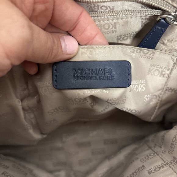 Womens Michael Kors Signature Navy Small Tote - Picture 7 of 13